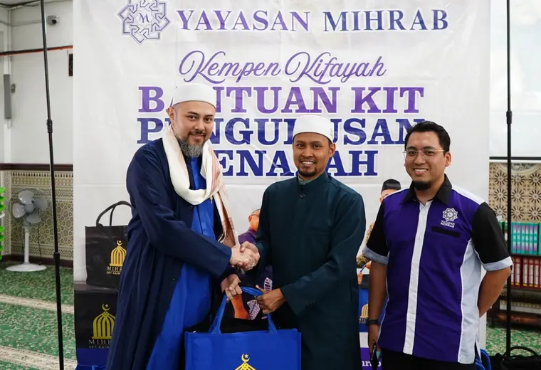 Penyerahan kit pengurusan jenazah kepada komuniti