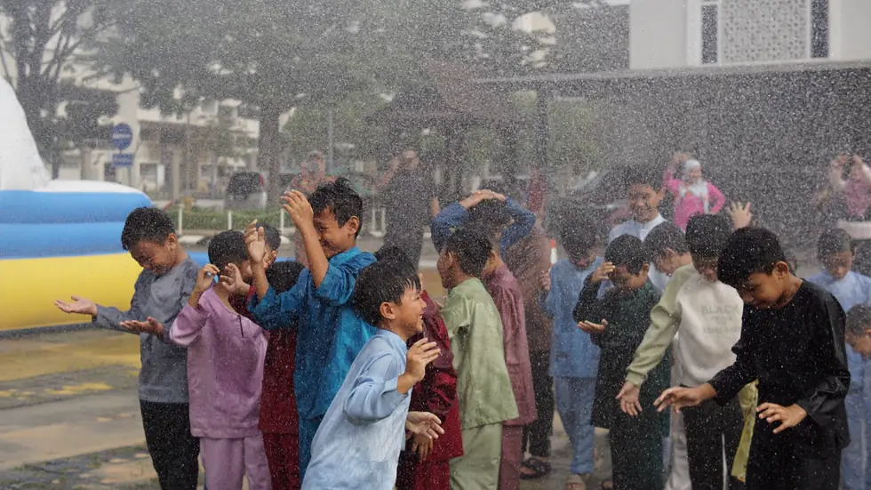 Aktiviti komuniti bersama anak-anak asnaf sempena program khatan